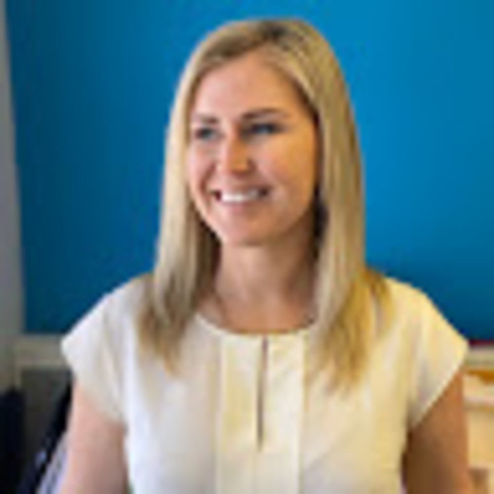 Meet your Posher, Elizabeth